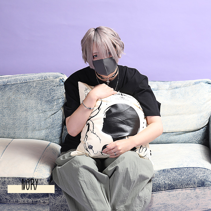 ロベルタガンドルフィ 新品未使用 フリルにリボン クッション.ティッシュカバー 完全受注生産】いと×KANGOL REWARD コラボ企画！クッション